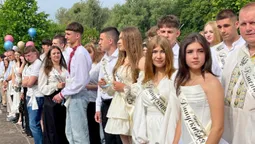 У Володимирських закладах освіти пролунав останній дзвоник (фото)