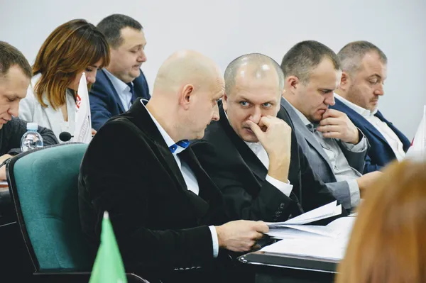 Кава зі сміттям: чим запам'яталося 18 засідання Луцької мерії