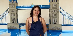 Замість сірих стін – картини: художниця зі Світязя перетворила школу на мистецький простір (фото)