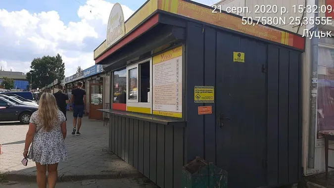 Муніципали знайшли в Луцьку кіоски без документів і хочуть їх демонтувати (список, фото)
