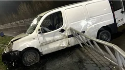 У Луцьку вночі п'яний юнак на «фіаті» зніс паркан і вилетів на тротуар (фото)