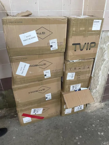 У «Ягодині» затримали дві фури з «лівим» товаром (фото)