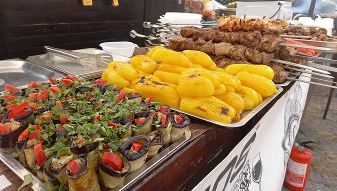 У Луцьку стартував фестиваль вуличної їжі Lutsk Food Fest (фоторепортаж)