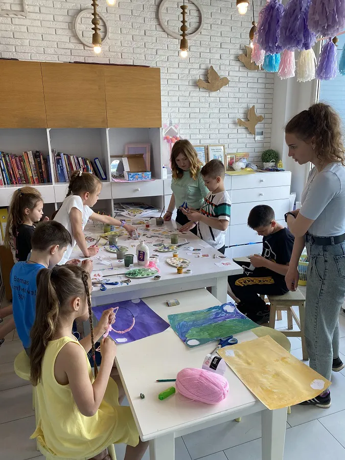 «Смугастий носоріг» запрошує у «Супер літній табір»*