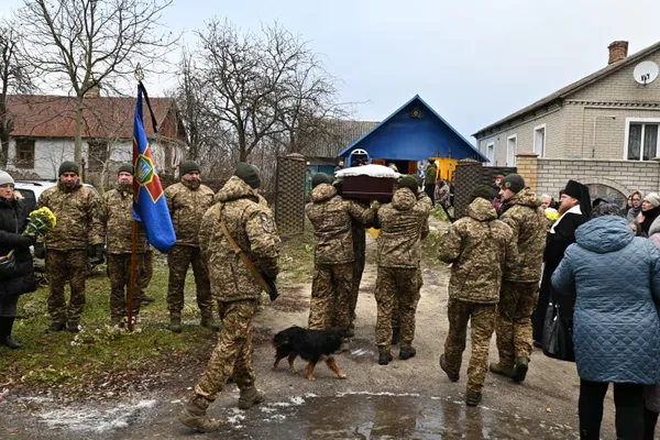 У селі біля Луцька попрощались із полеглим захисником Олександром Гавришем (фото)