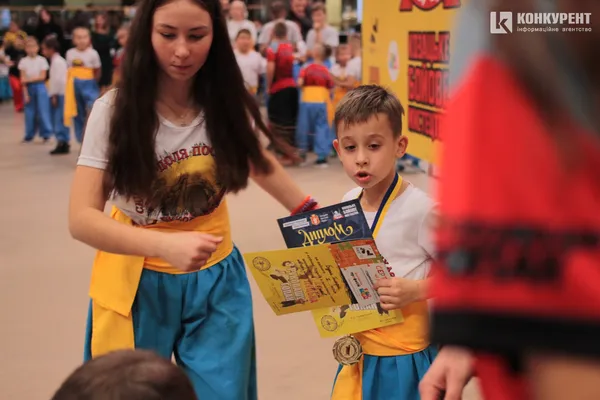 Змагання сильних духом: за підтримки «Кромберг енд Шуберт» у Луцьку відбувся турнір з рукопашу гопак (фото)