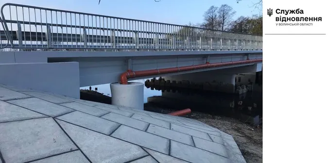 У Старій Вижівці вперше за 45 років відремонтували 54-метровий міст (фото)