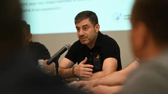 Україна та Росія домовилися про відвідання сотень військовополонених до кінця року