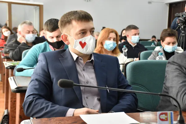 ТОП -10 найкрутіших автівок депутатів Луцькради