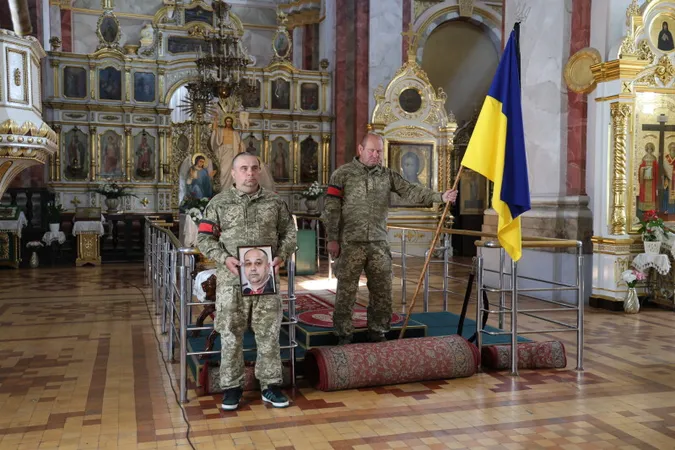 У Луцьку попрощались із загиблим на Луганщині Олександром Юзвою (фото)