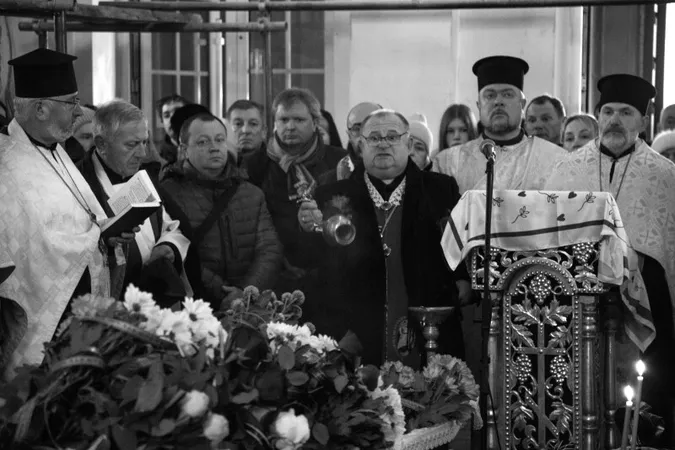 У Луцьку попрощались з Героями Миколою Мялковським та Романом Образцовим (фото)
