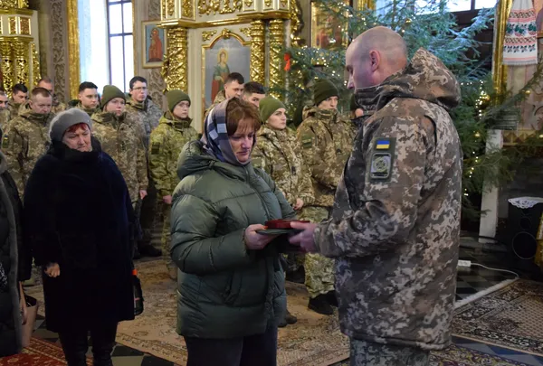 Зеленський нагородив загиблих прикордонників з Волині (фото)