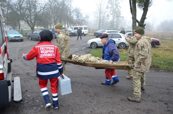Вибухи, пожежа, евакуація: на Волині «гасили» склад снарядів (фото)