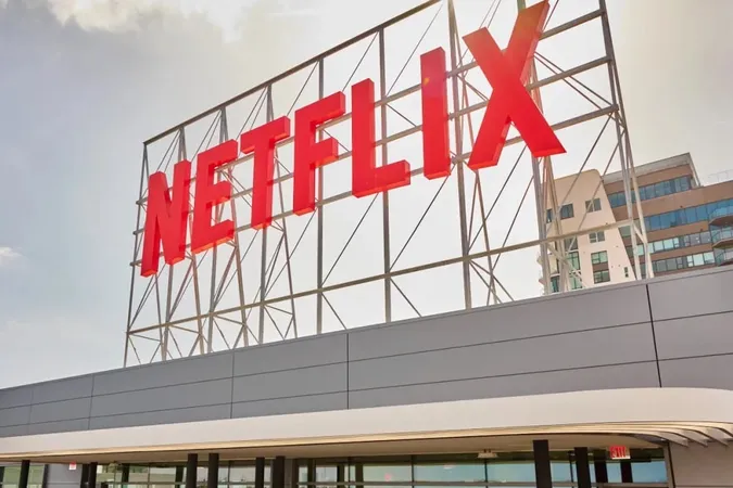 Netflix планує скоротити персонал