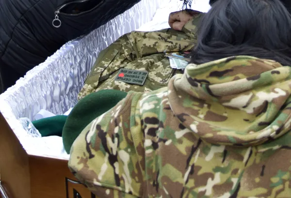 На Волині попрощалися із юним прикордонником Владиславом Зуськом (фото)
