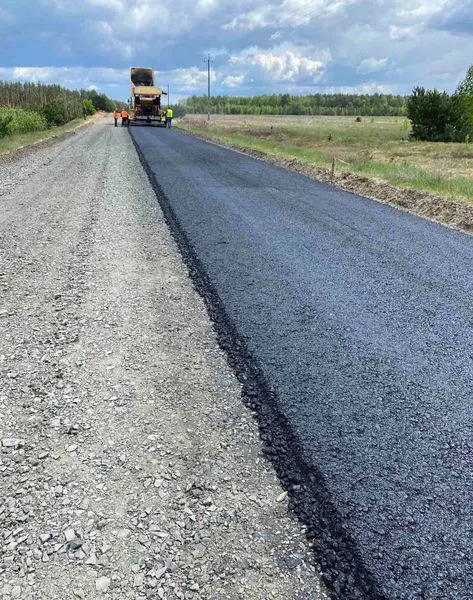 У Камінь-Каширському районі ремонтують сім кілометрів дороги (фото)