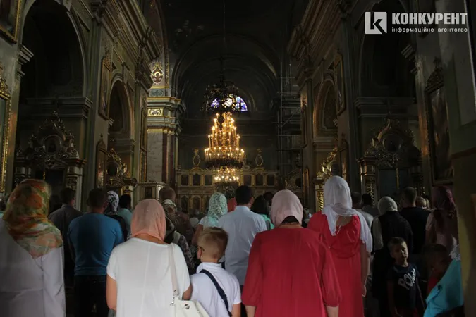 Як у Луцьку святкували Яблучний Спас (фото, відео)