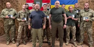 Бійців волинської «Сталевої Сотки» нагородили відзнаками «Захиснику Луганщини» (фото)