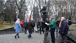 У Луцьку вшанували ліквідаторів наслідків Чорнобильської катастрофи (фото)