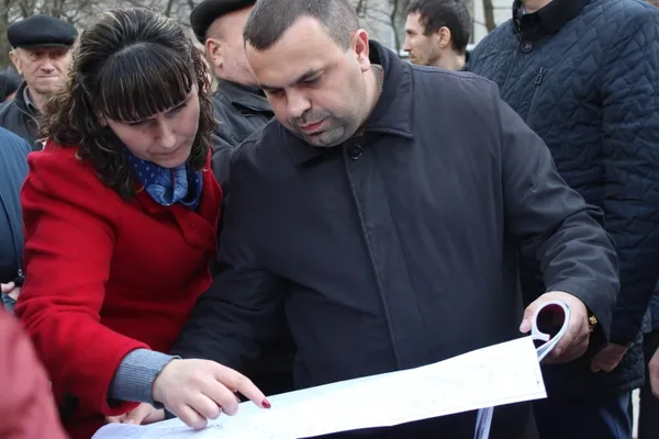 У Луцьку капітально відремонтують двір на Кравчука 