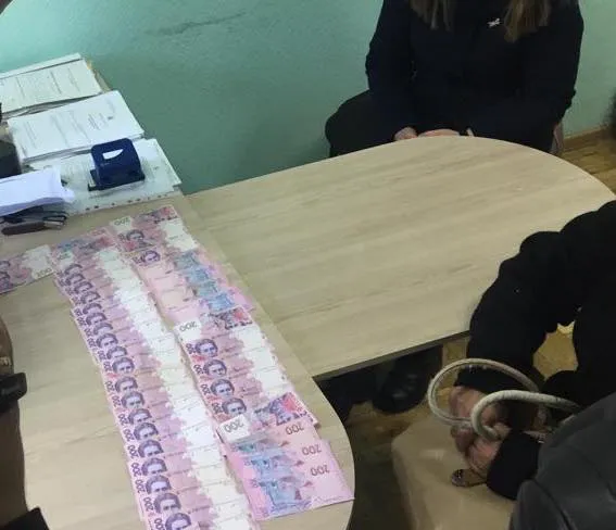 На Волині жінка намагалася підкупити прокурора