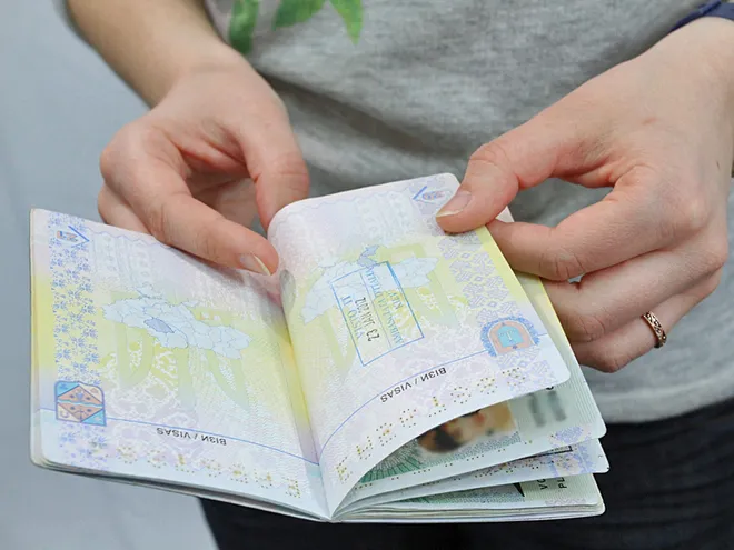 Експерт пояснила, що робити, коли відмовляють у візі