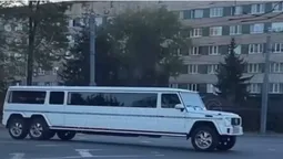 У Луцьку помітили «диво-маршрутку» (відео)