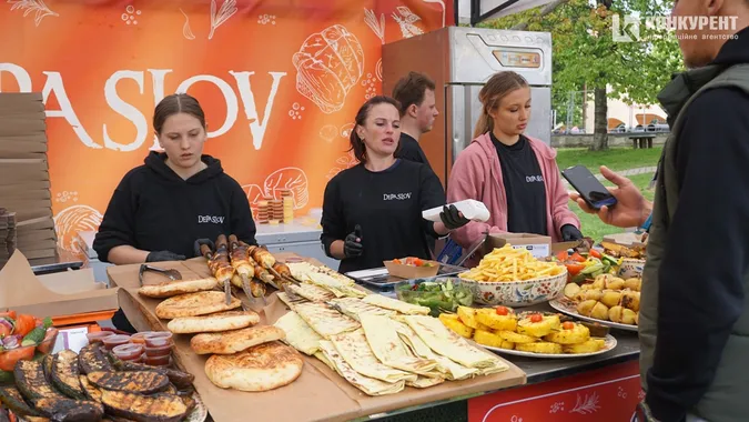 Як минув перший день ювілейного Food Fest у Луцьку (фото)