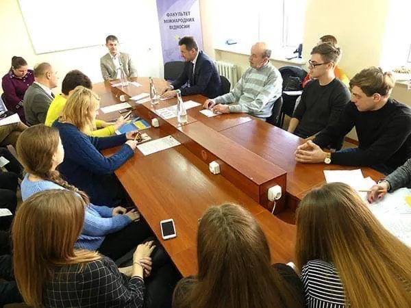 У ВНУ презентували проєкт, який поглибить знання з євроінтеграції