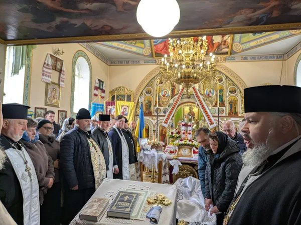 У Іваничах віддали останню шану загиблому Герою Віктору Гошку (фото)