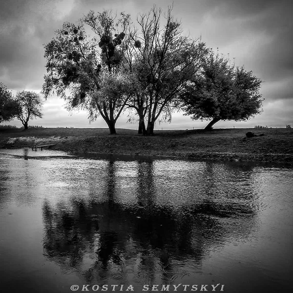 Показали містичні фото Стиру в Луцьку