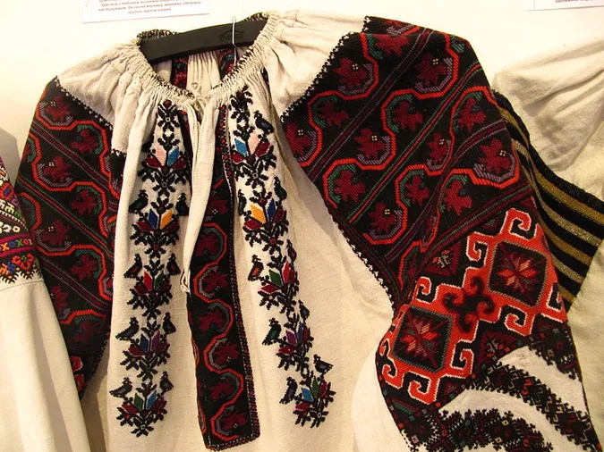 Вишиванкою по моді