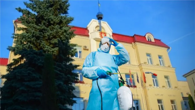 У Луцьку виділили понад 2 мільйони на дезінфекцію (відео)