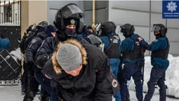 Сніг не завадив: у Луцьку «силовики» влаштували спільні навчання (фото)