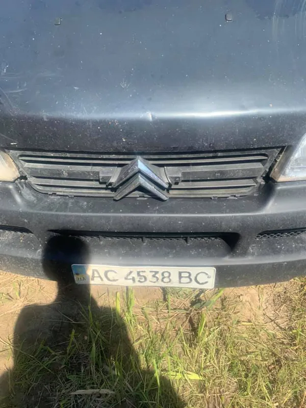 «Будете у мене сос*ти»: на Волині біля озера хулігани накинулася на відпочивальників