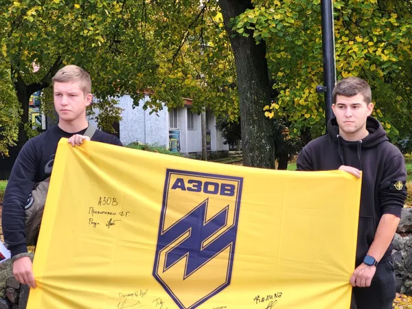 «Не мовчи. Мовчання вбиває»: у Ковелі відбулась акція на підтримку полонених бійців «Азову» (фото)