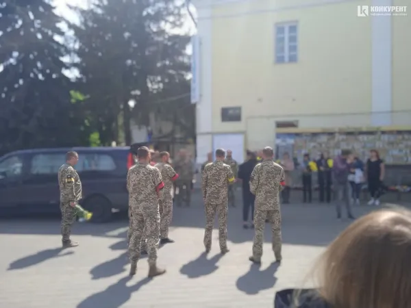 У Соборі Святої Трійці у Луцьку відспівали полеглого Героя Ігоря Дяченка (фото, відео)