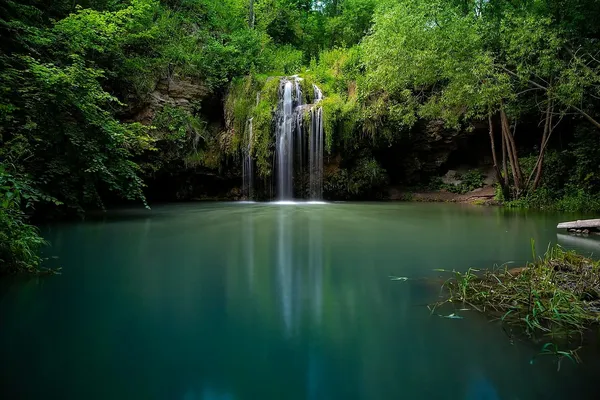 Топ найкращих водоспадів України (фото)