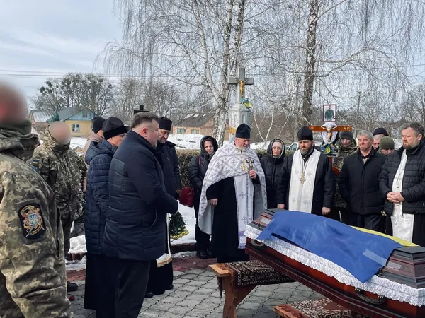 Загинув на Запоріжжі: волиняни прощались із захисником Миколою Федоруком (фото)