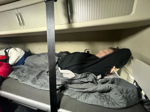 Далекобійнику з Польщі, який вивозив з України ухилянтів, дали 5 років тюрми (фото)