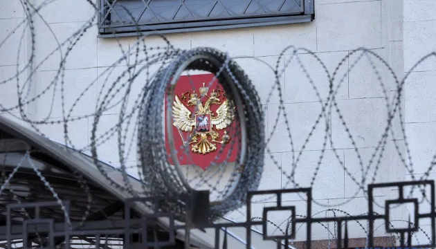 Після розмови з путіним у Єлисейському палаці вирішили посилити санкції проти рф