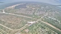 😥Лелека втікав від ворожого дрона: російський оператор БпЛА наздоганяв птаха (відео)