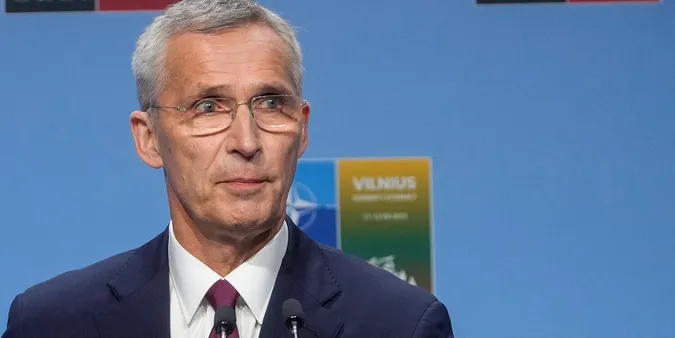 НАТО не планує відправляти війська в Україну, – Столтенберг