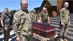У Луцькому районі провели в останню путь Героя Павла Косячнікова (фото)