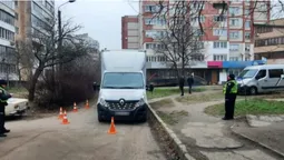 У Луцьку вантажівка наїхала на пенсіонерку