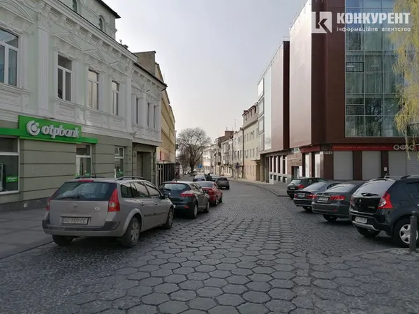 «Карантинний» Луцьк у фото