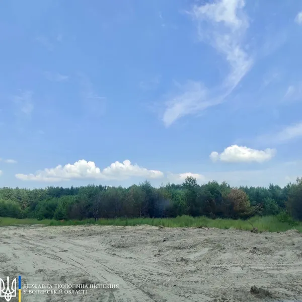 На Волині виявили шість стихійних сміттєзвалищ (фото)