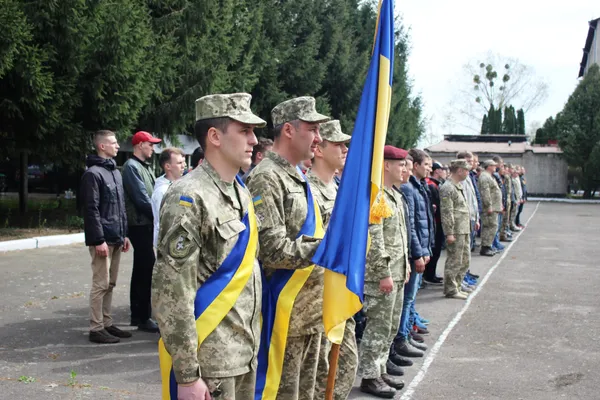 Волинських призовників відправили на військову службу (фото)