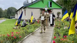 У Нововолинську провели в останню дорогу Героя В'ячеслава Толстобрюха (фото)