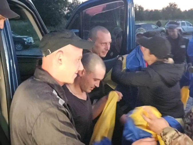 90 Захисників повернулися додому з російського полону